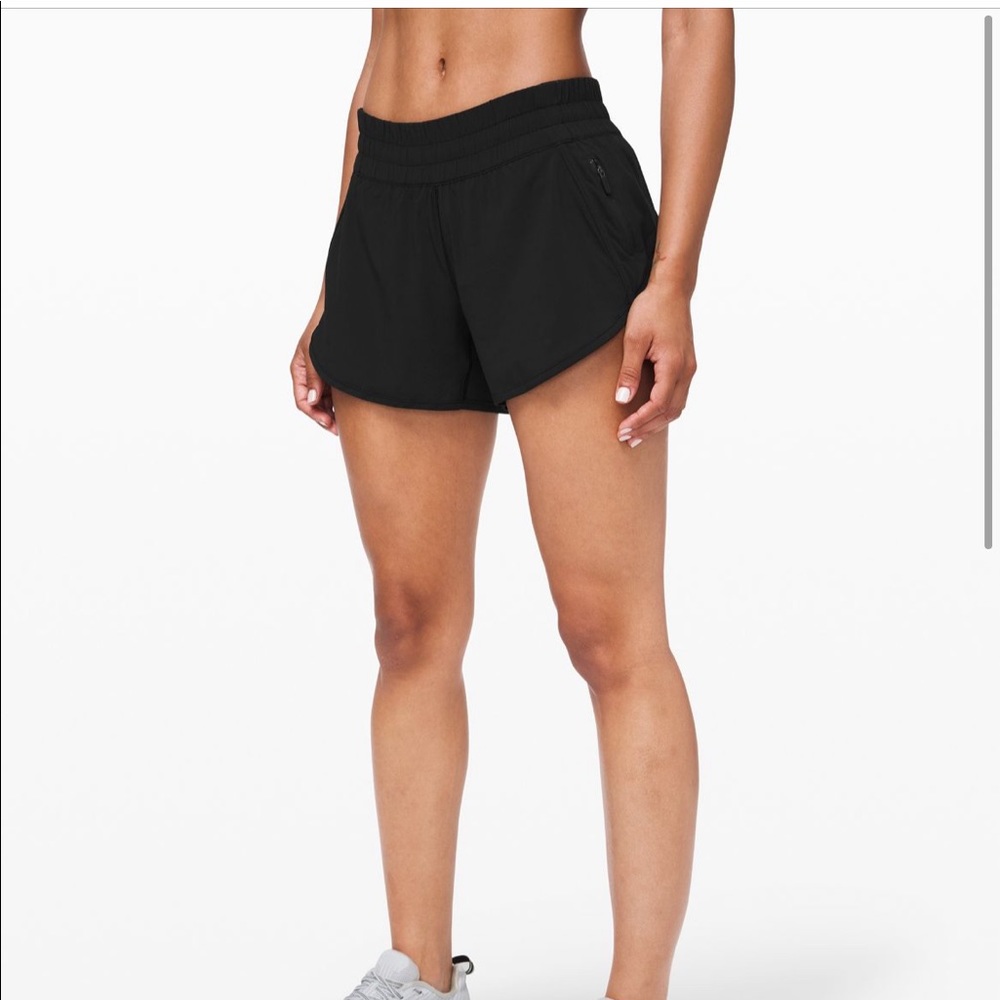 Lululemon tracker short 4”